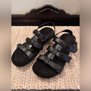 Vionic AMBER Black Strappy Slingback Leather Sandals Size 10 Cushioned Velcro